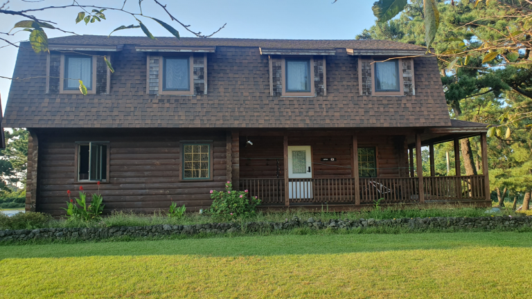 Front of East Asia Dorm